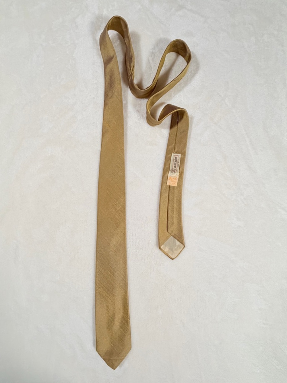 Vintage 60’s Wallachs Lago di Cumo Classic Men's Silk Gold Tie